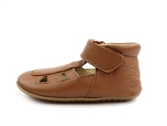 Pom Pom camel slipper
